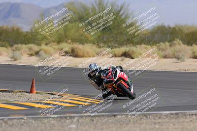 media/Oct-08-2022-SoCal Trackdays (Sat) [[1fc3beec89]]/Turn 10 (945am)/